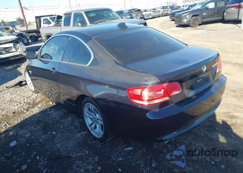 2010 BMW 328I xDrive z USA, uszkodzony, nr VIN WBAWV5C53AP082005